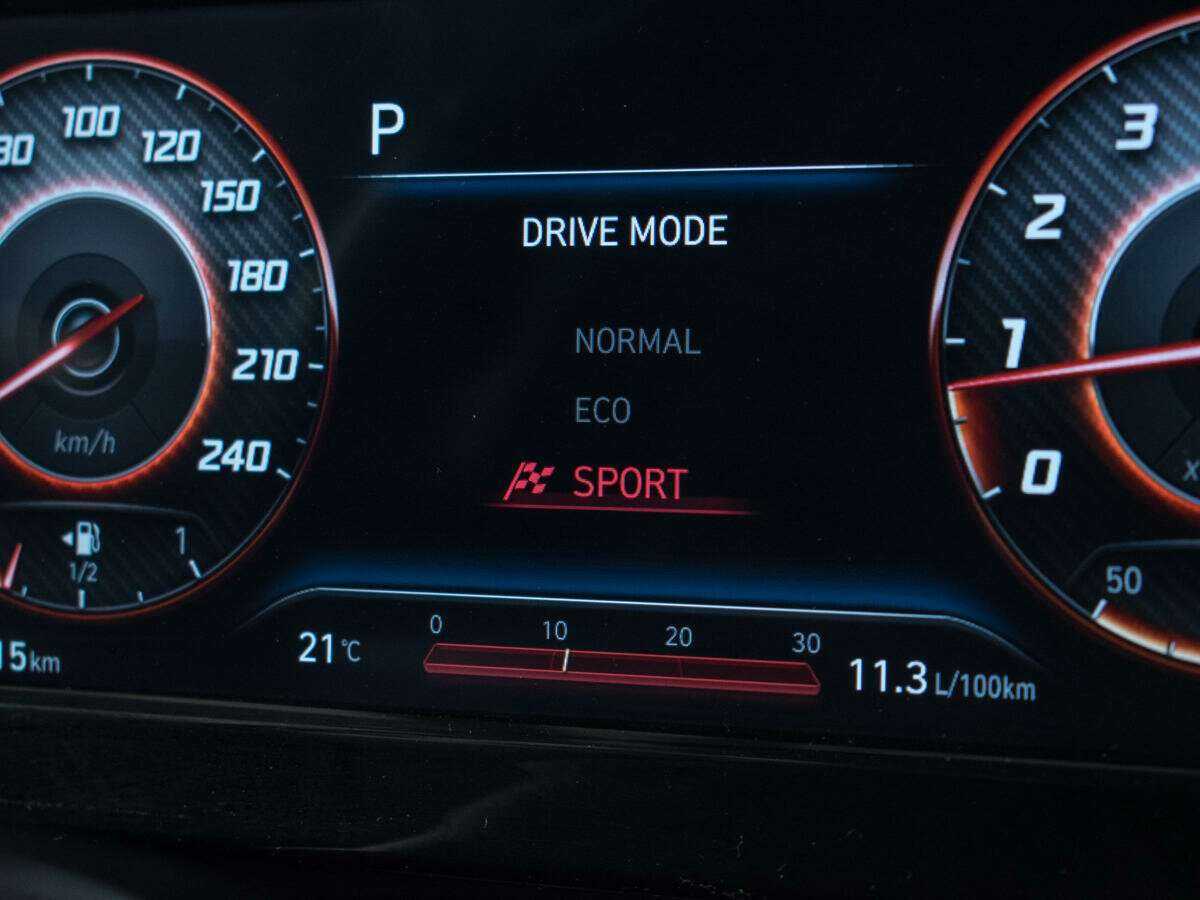 Hyundai Elantra, 2023 Фото №15