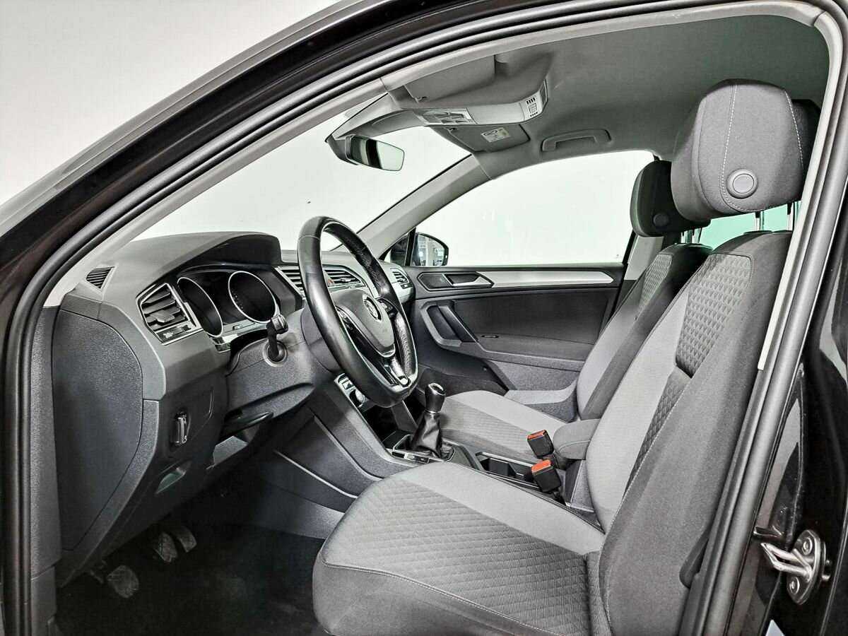 Volkswagen Tiguan, 2019 Фото №14