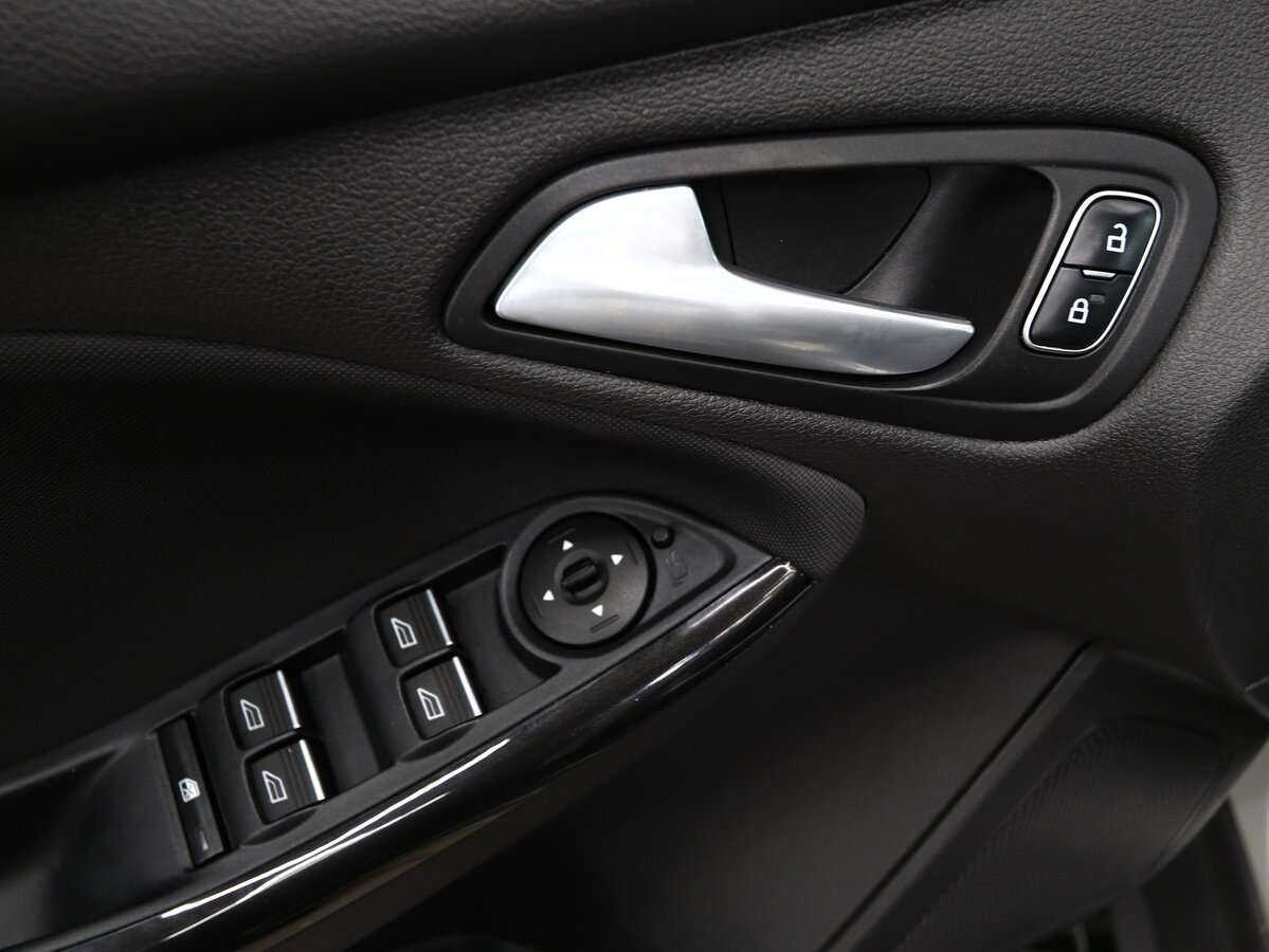Ford Focus, 2019 Фото №8