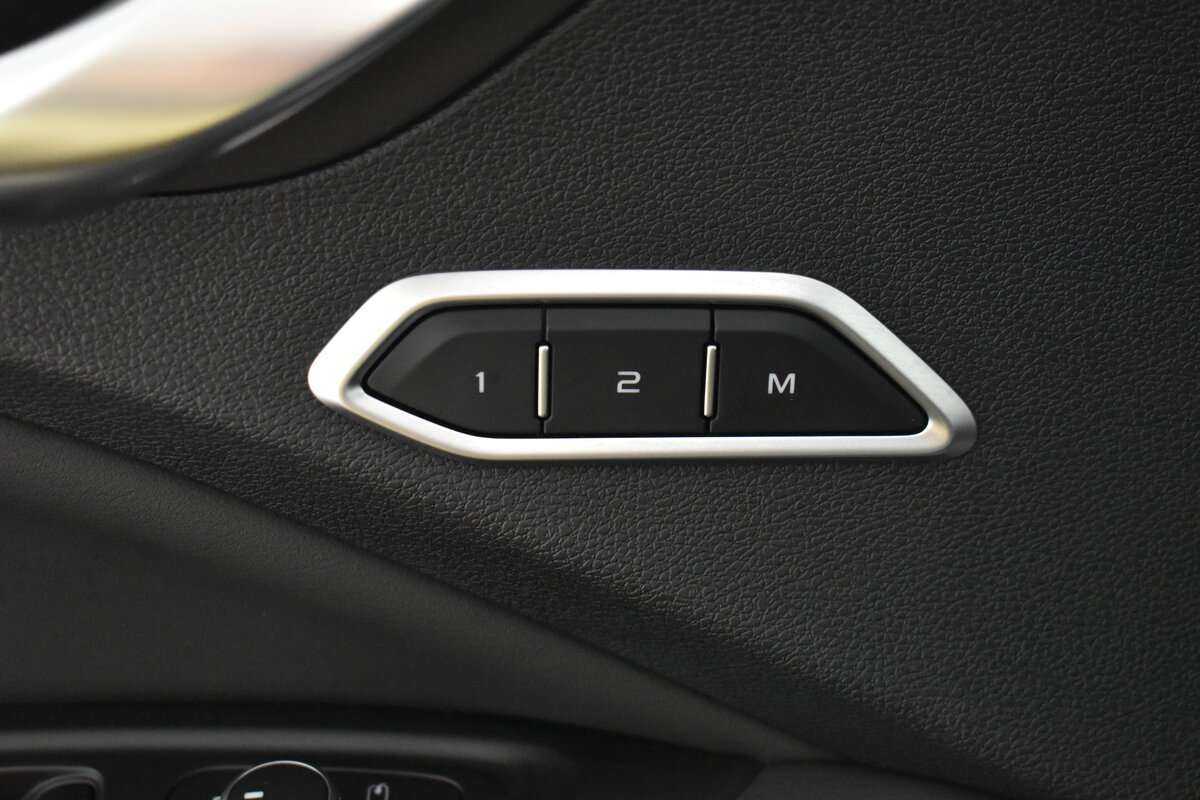 Geely Tugella, 2022 Фото №8