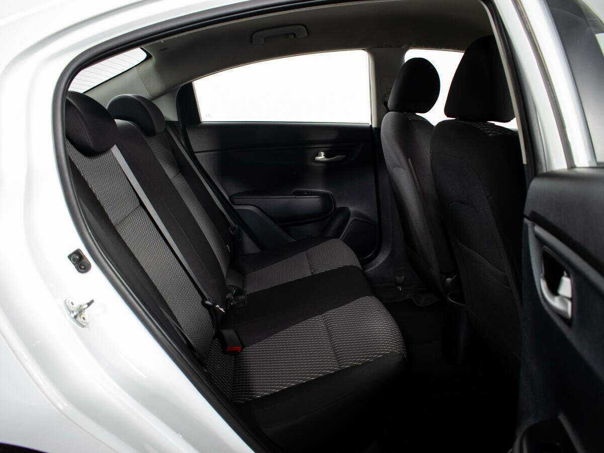 Kia Rio, 2018 Фото №8