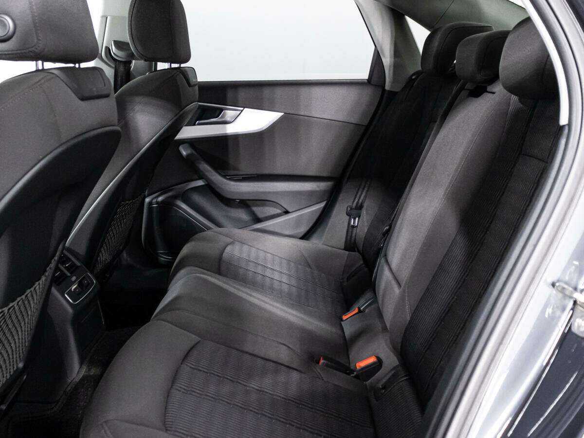 Audi A4, 2015 Фото №8