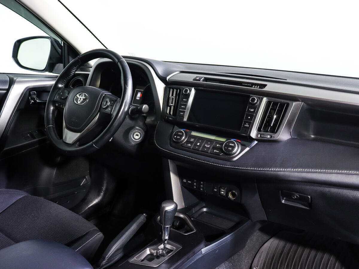 Toyota RAV4, 2017 Фото №7