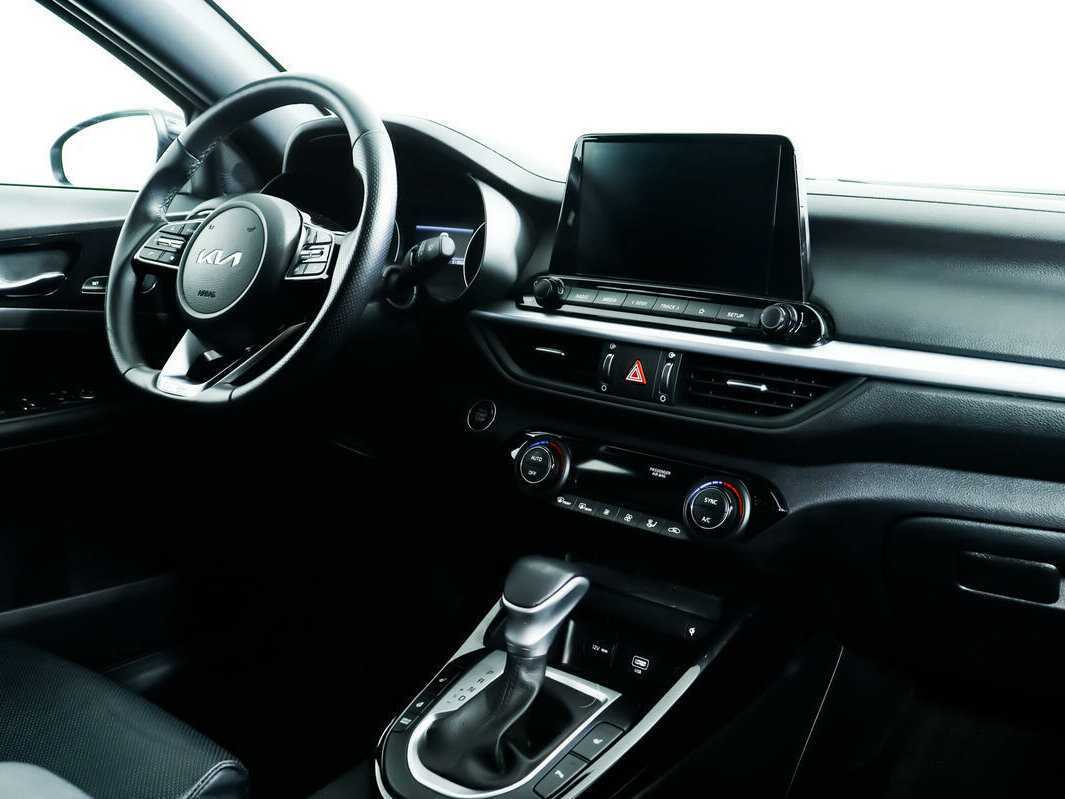 Kia Cerato, 2022 Фото №9