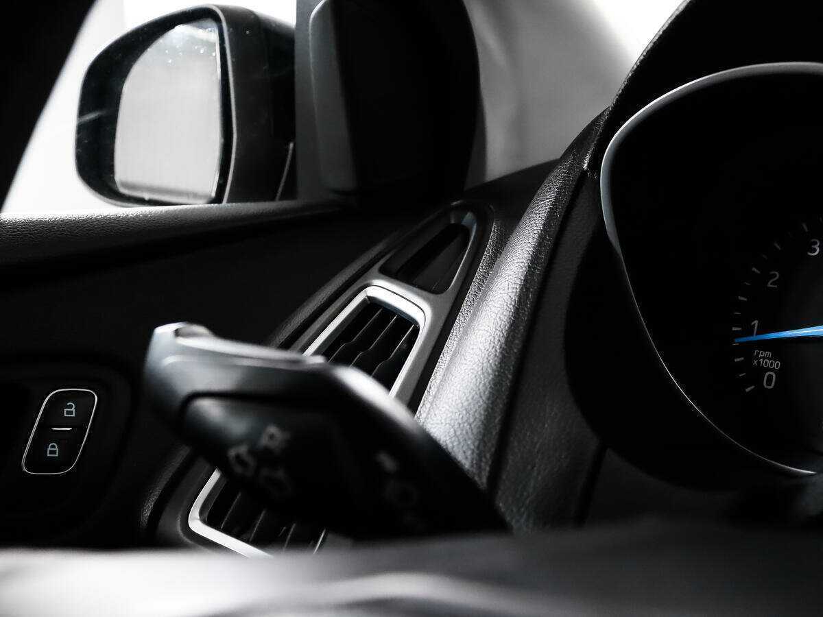 Ford Focus, 2018 Фото №14