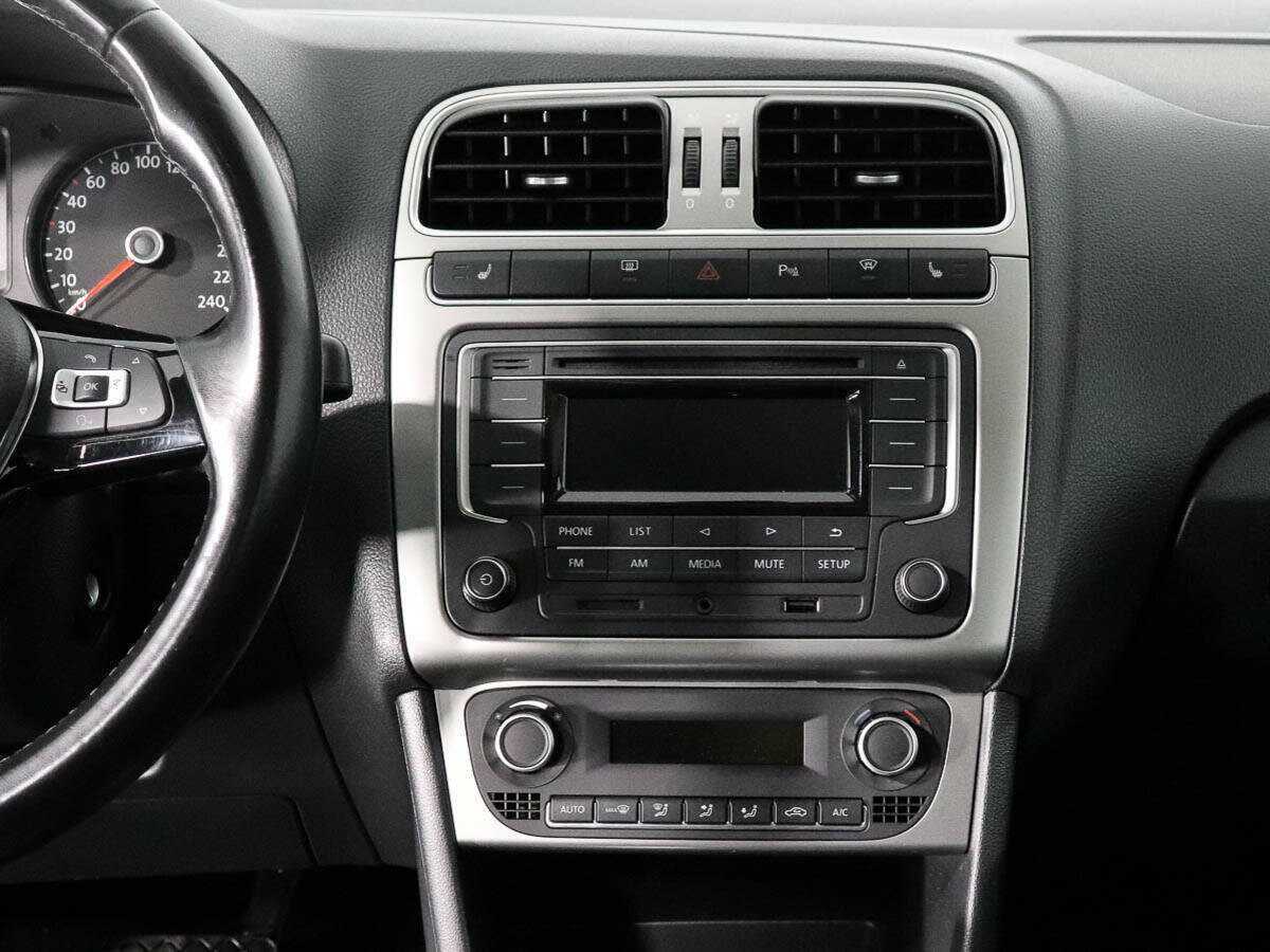 Volkswagen Polo, 2017 Фото №14