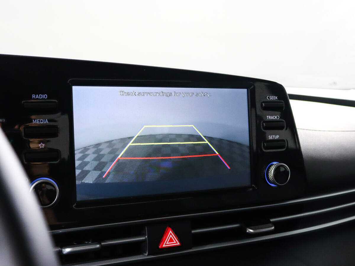 Hyundai Elantra, 2022 Фото №16