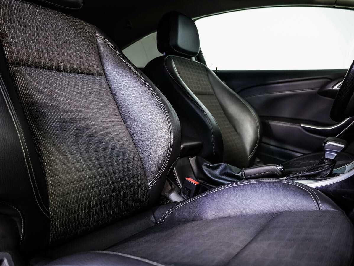 Opel Astra GTC, 2012 Фото №11