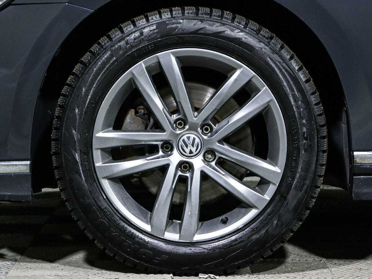 Volkswagen Passat, 2017 Фото №13