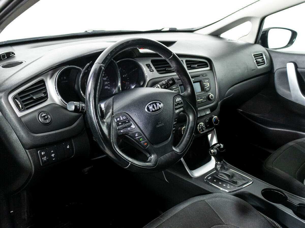 Kia Ceed, 2015 Фото №11