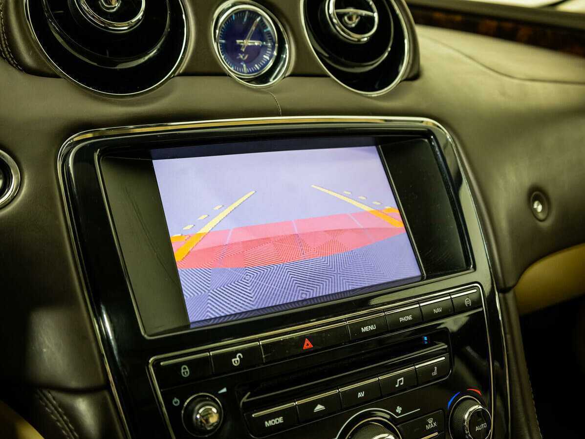 Jaguar XJ Long, 2013 Фото №17