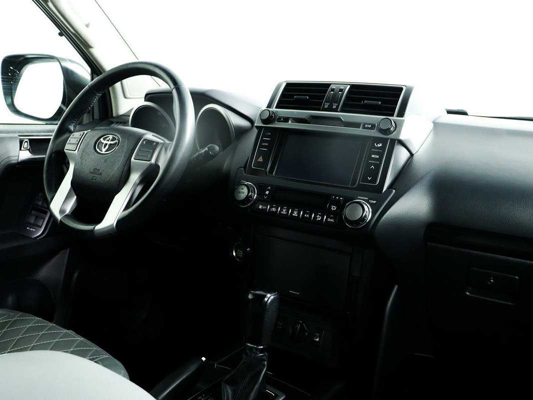 Toyota Land Cruiser Prado, 2013 Фото №9