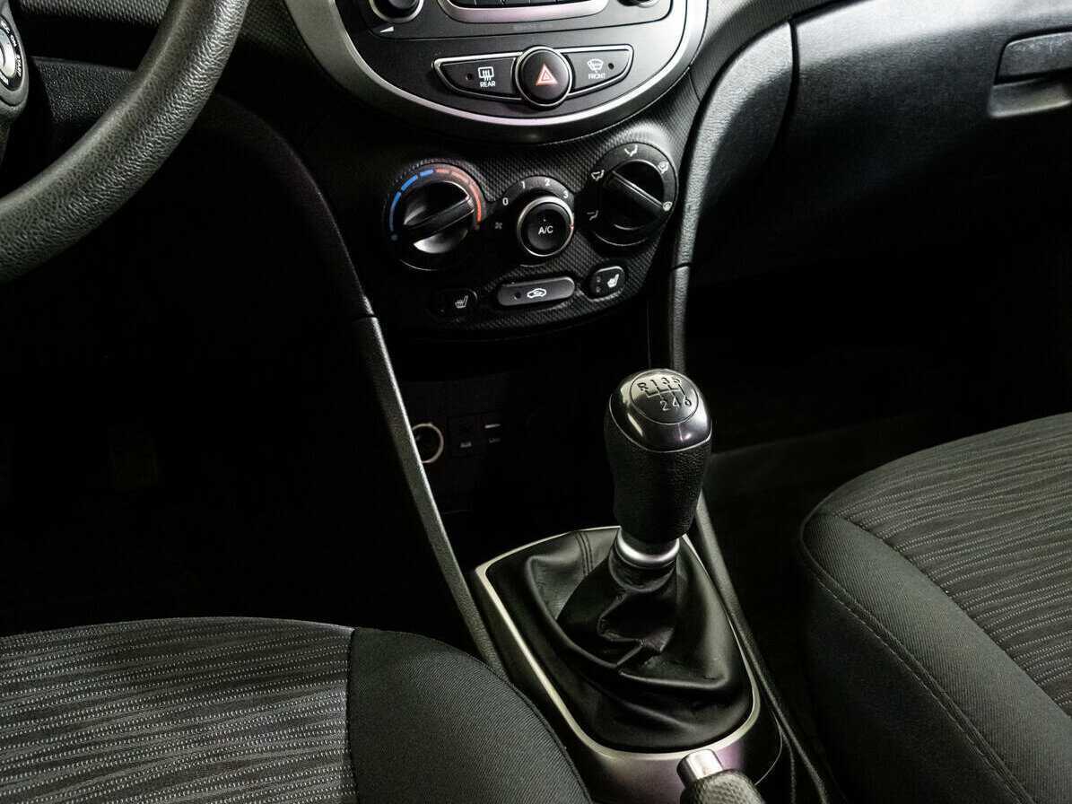 Hyundai Solaris, 2015 Фото №12