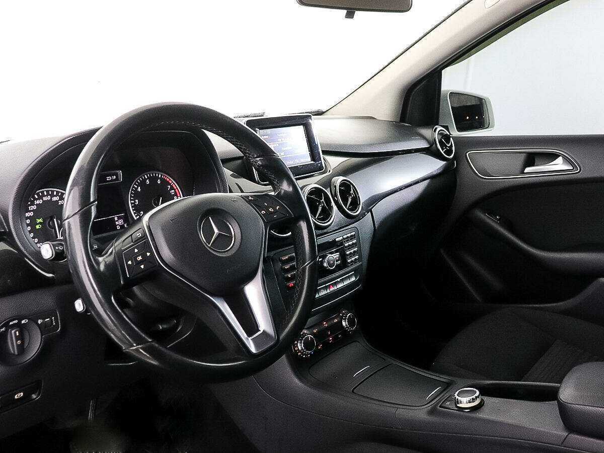 Mercedes-Benz B-Класс 180, 2014 Фото №11