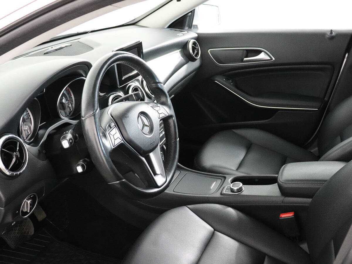 Mercedes-Benz CLA 200, 2014 Фото №8