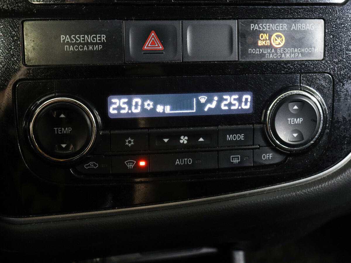 Mitsubishi Outlander, 2015 Фото №16