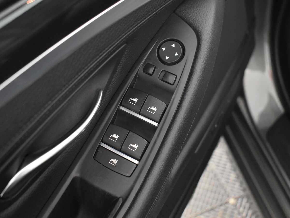 BMW 5 серии 528i xDrive, 2014 Фото №8