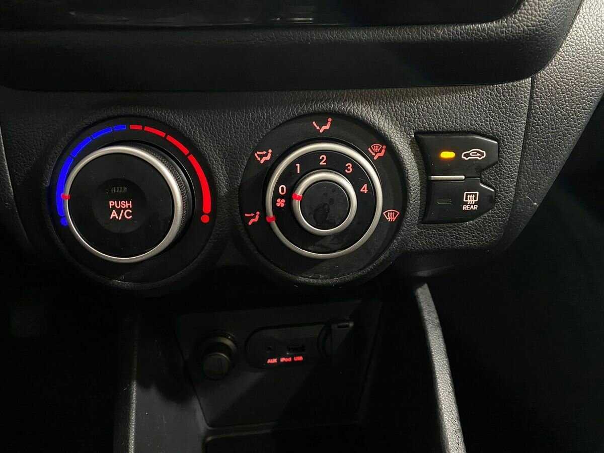 Kia Rio 5-speed, 2014 Фото №15