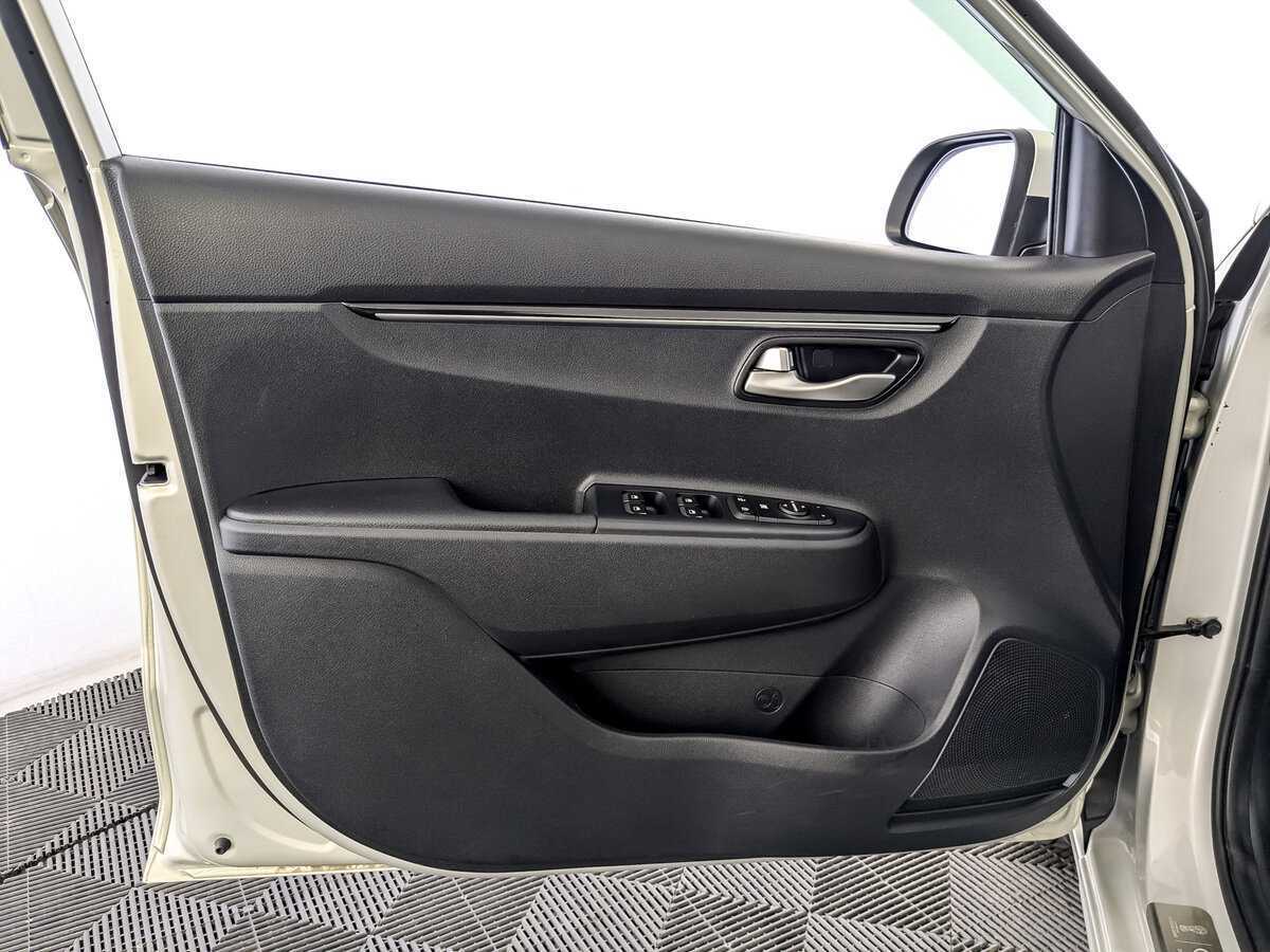 Kia Rio, 2018 Фото №14