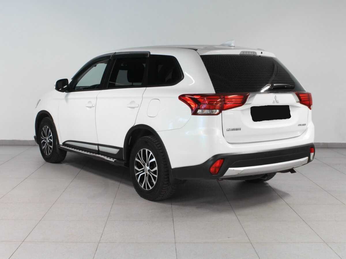 Mitsubishi Outlander, 2017 Фото №7
