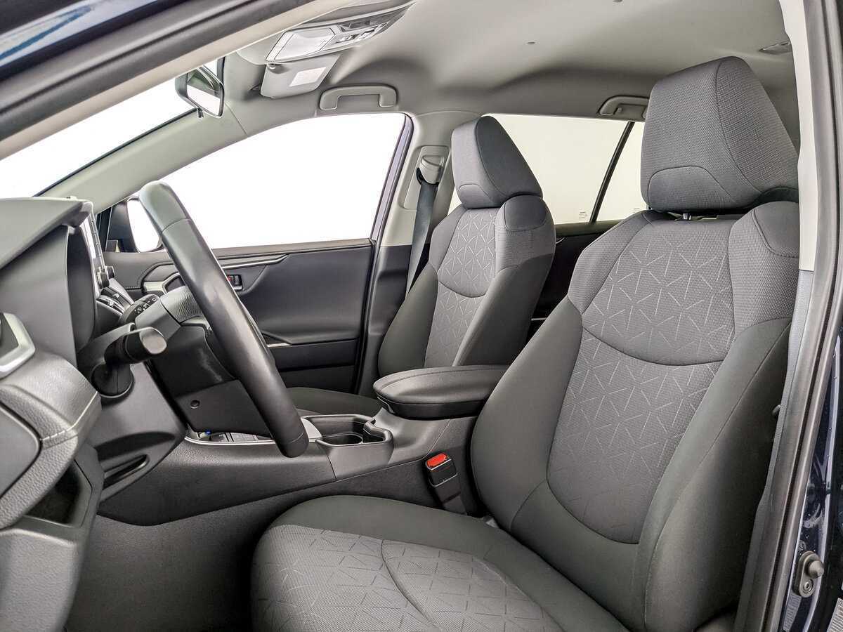 Toyota RAV4, 2020 - 108 000 км. | Фото №5