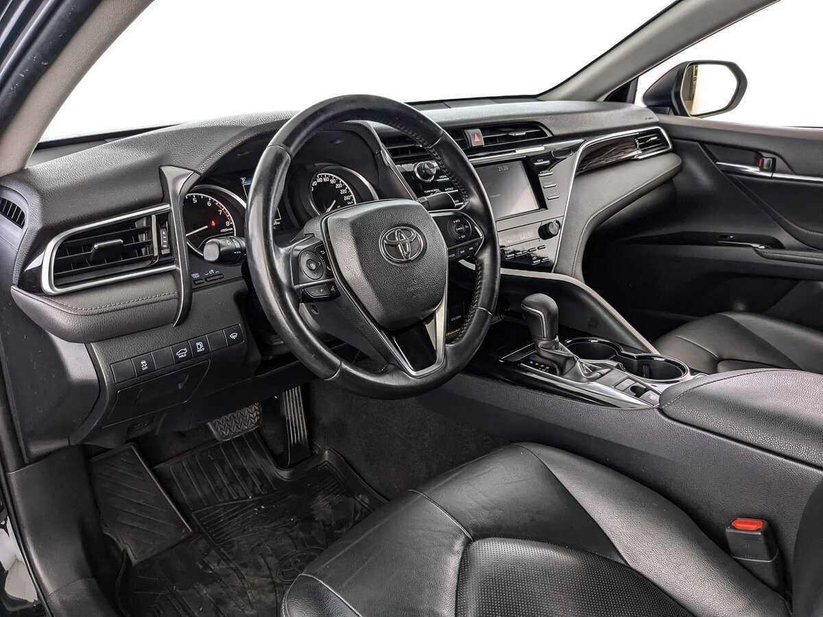 Toyota Camry, 2019 Фото №11