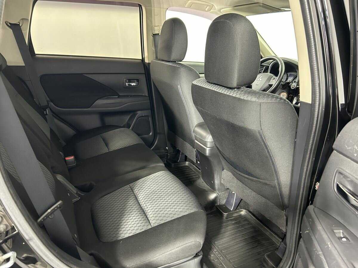 Mitsubishi Outlander, 2015 Фото №15