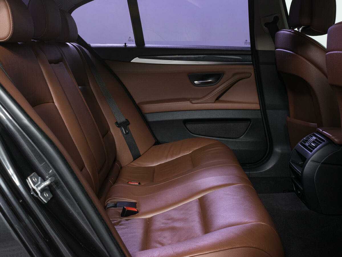 BMW 5 серии 520i, 2013 Фото №8