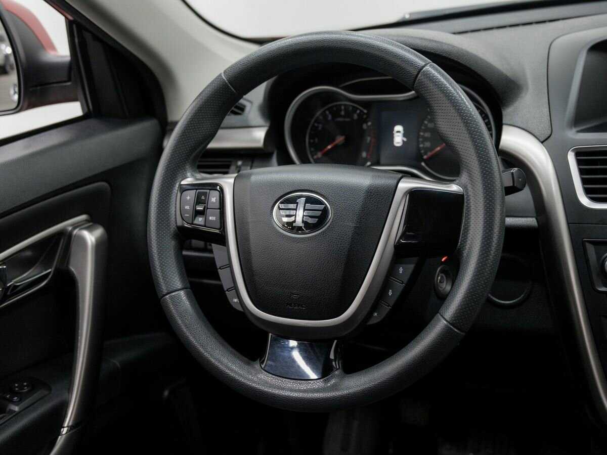 FAW Besturn X80, 2018 Фото №11