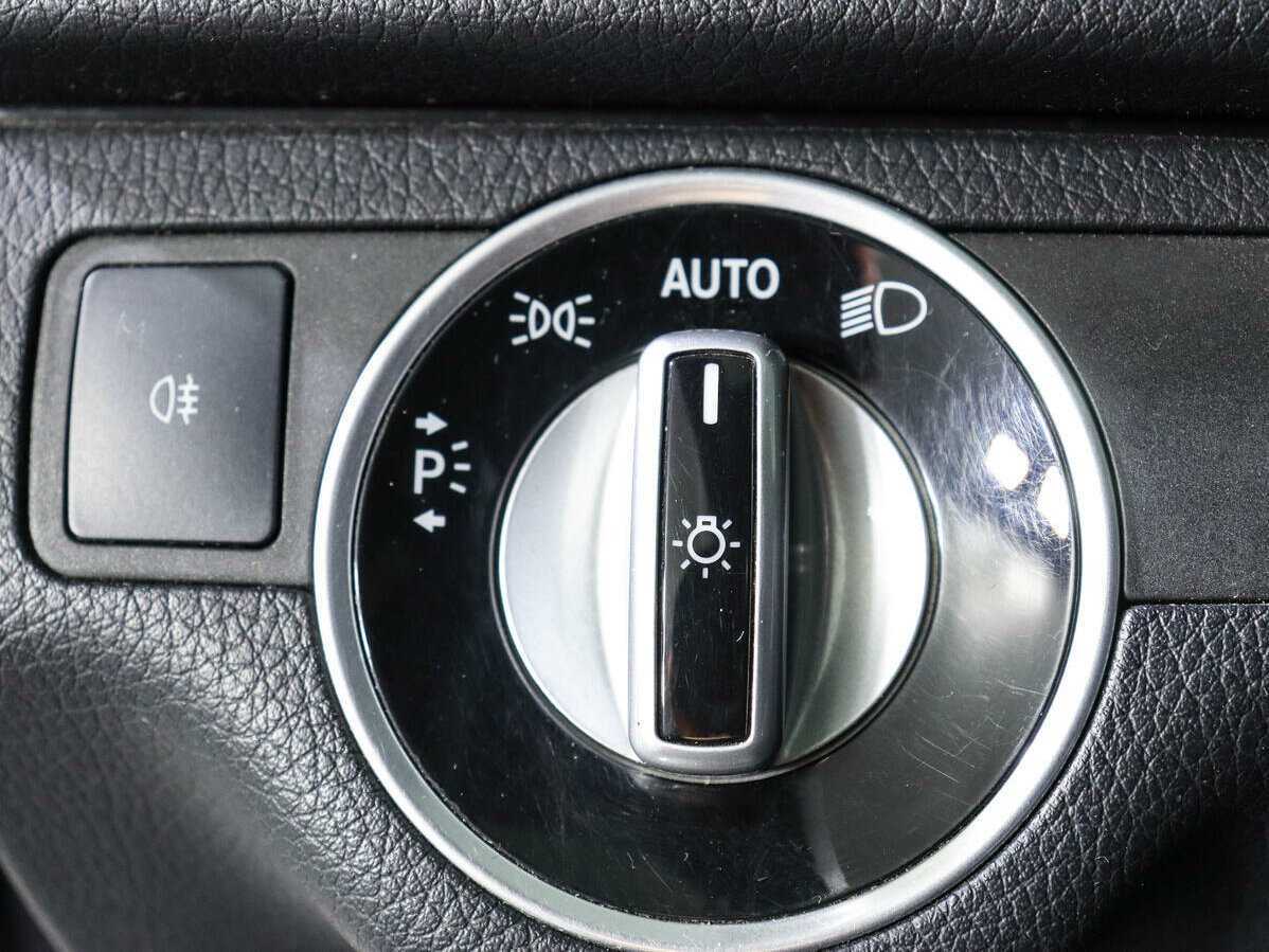 Mercedes-Benz C-Класс 180 BlueEFFICIENCY, 2012 Фото №12