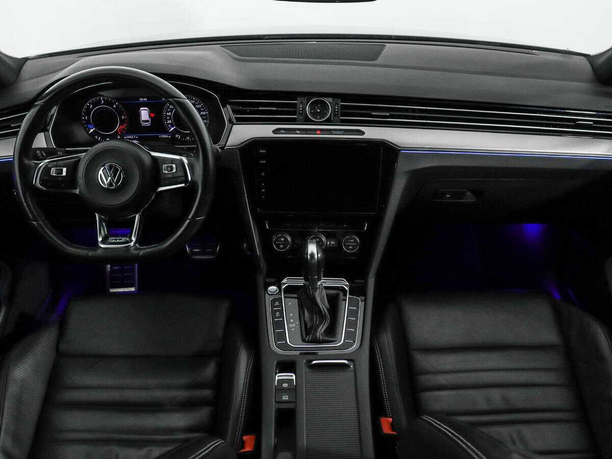 Volkswagen Passat, 2019 Фото №13