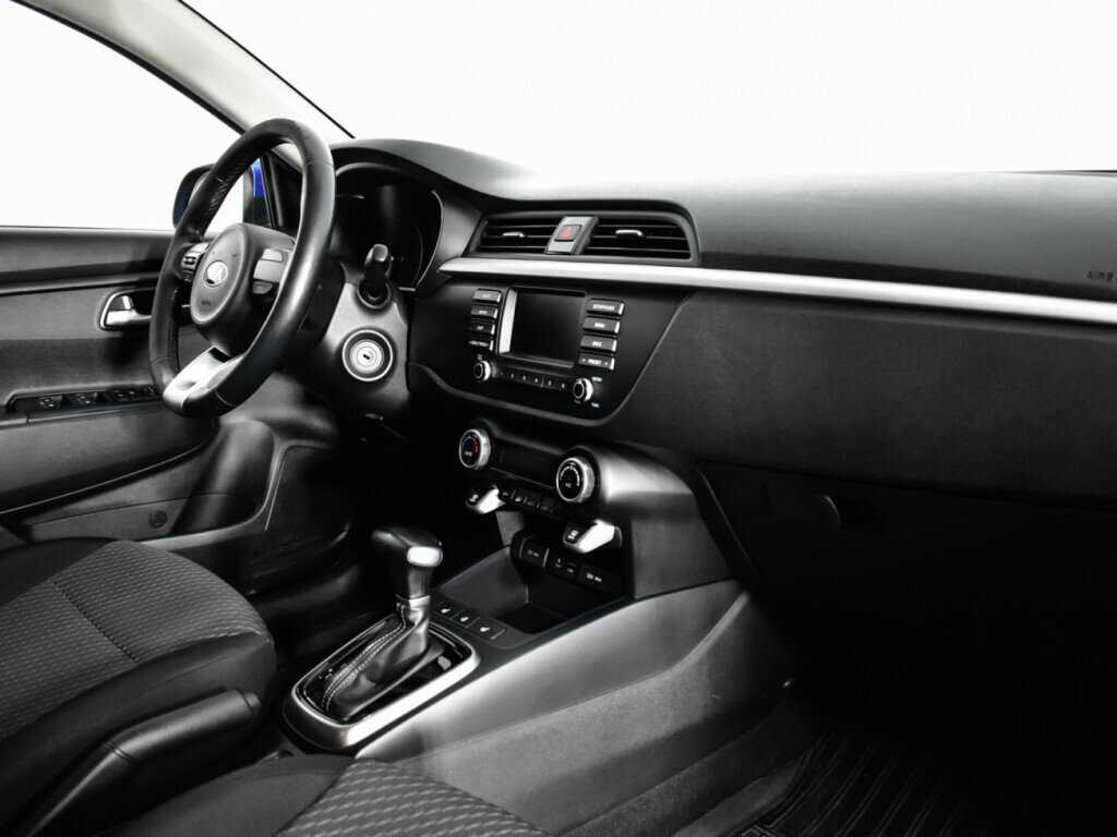 Kia Rio, 2018 Фото №9