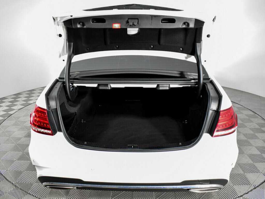 Mercedes-Benz E-Класс 200, 2015 Фото №19