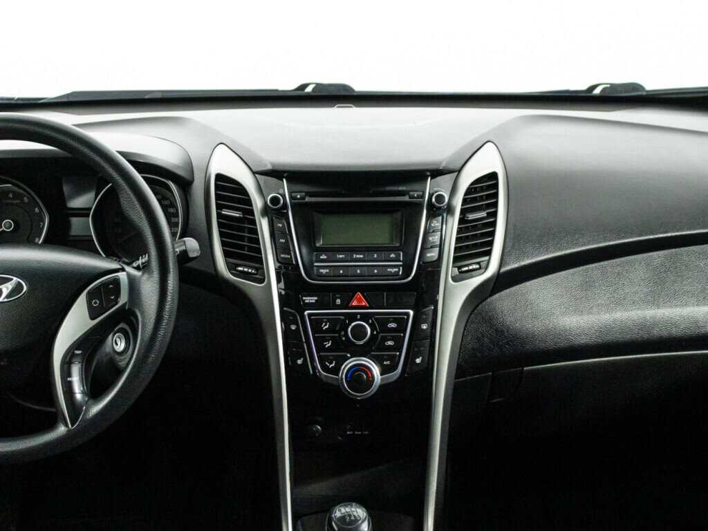 Hyundai i30, 2013 Фото №14