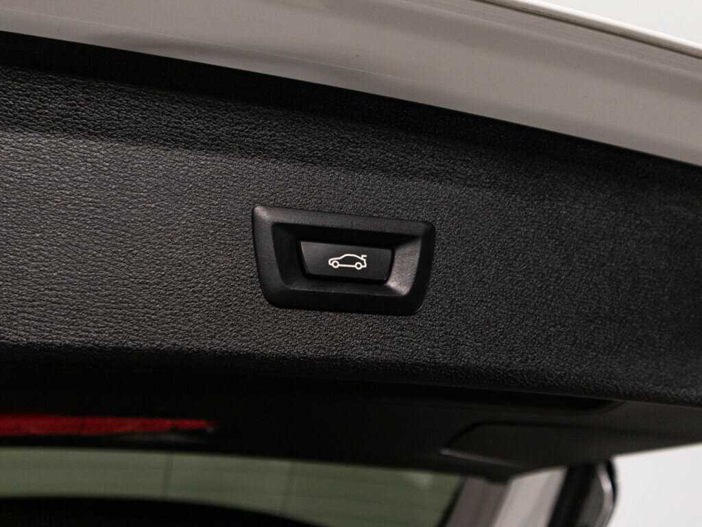 BMW X1 18d xDrive, 2018 Фото №16