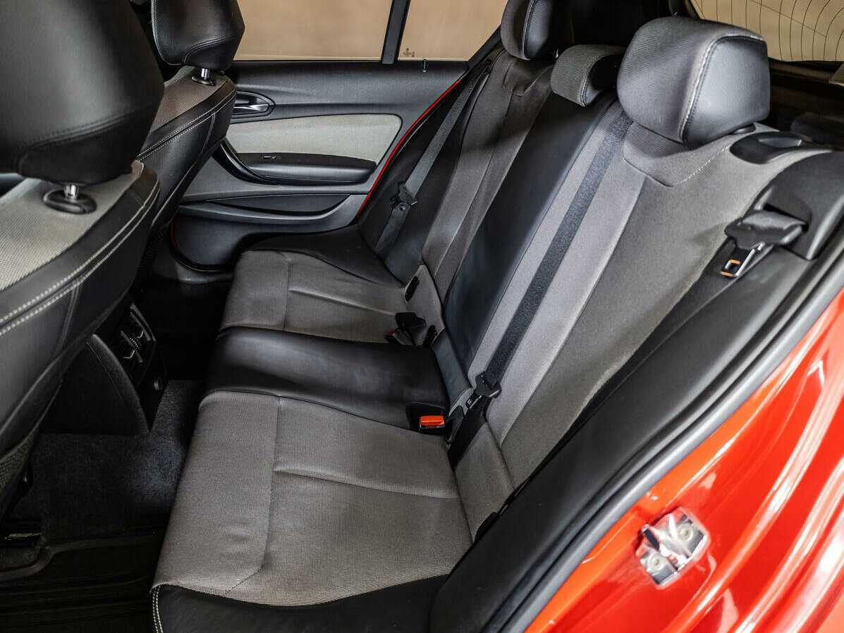 BMW 1 серии 118i, 2012 Фото №8