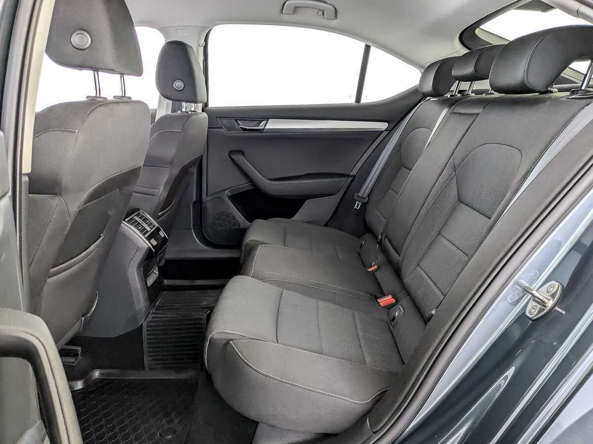 Skoda Superb, 2019 Фото №12