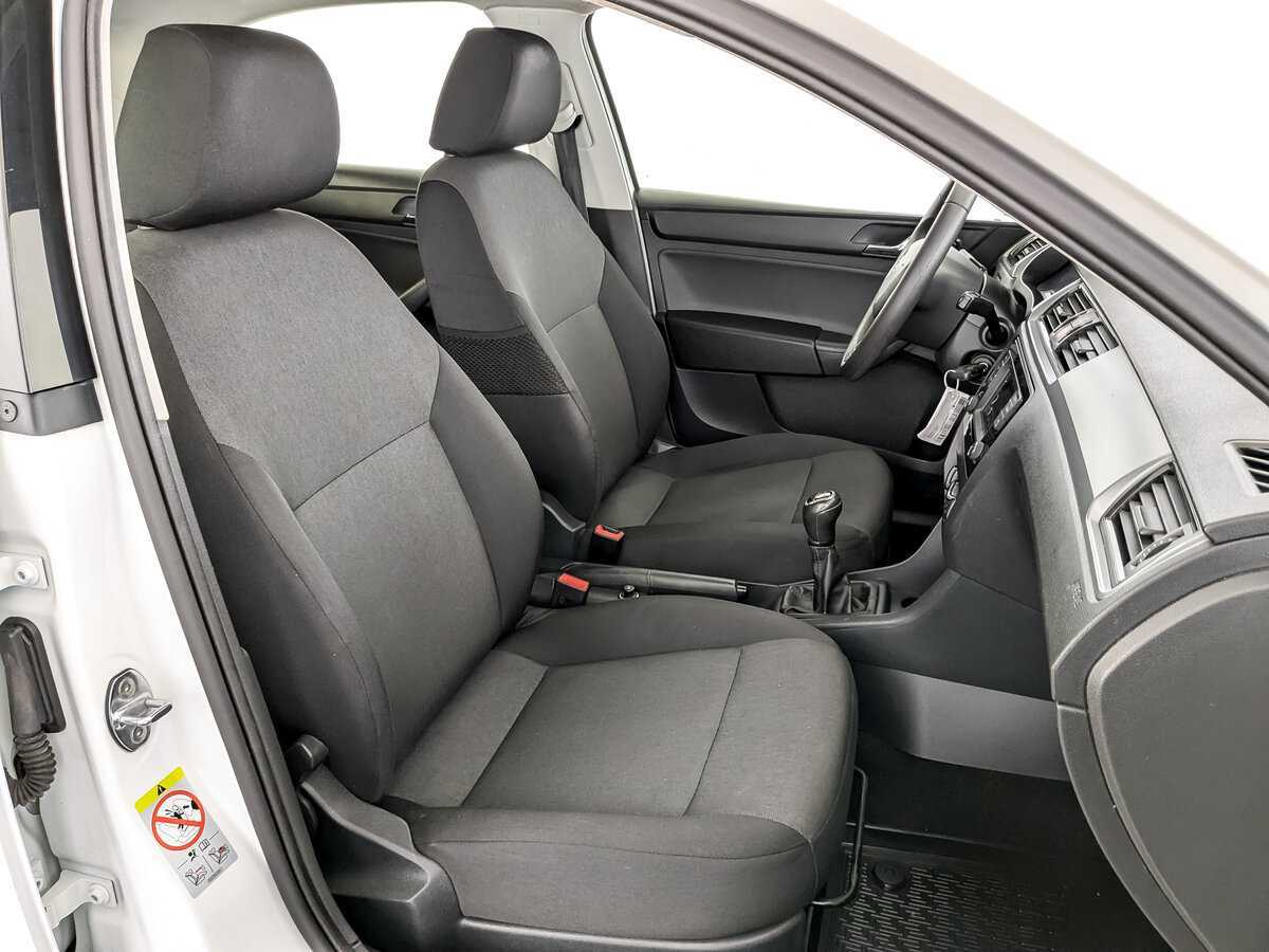 Skoda Rapid, 2017 Фото №23