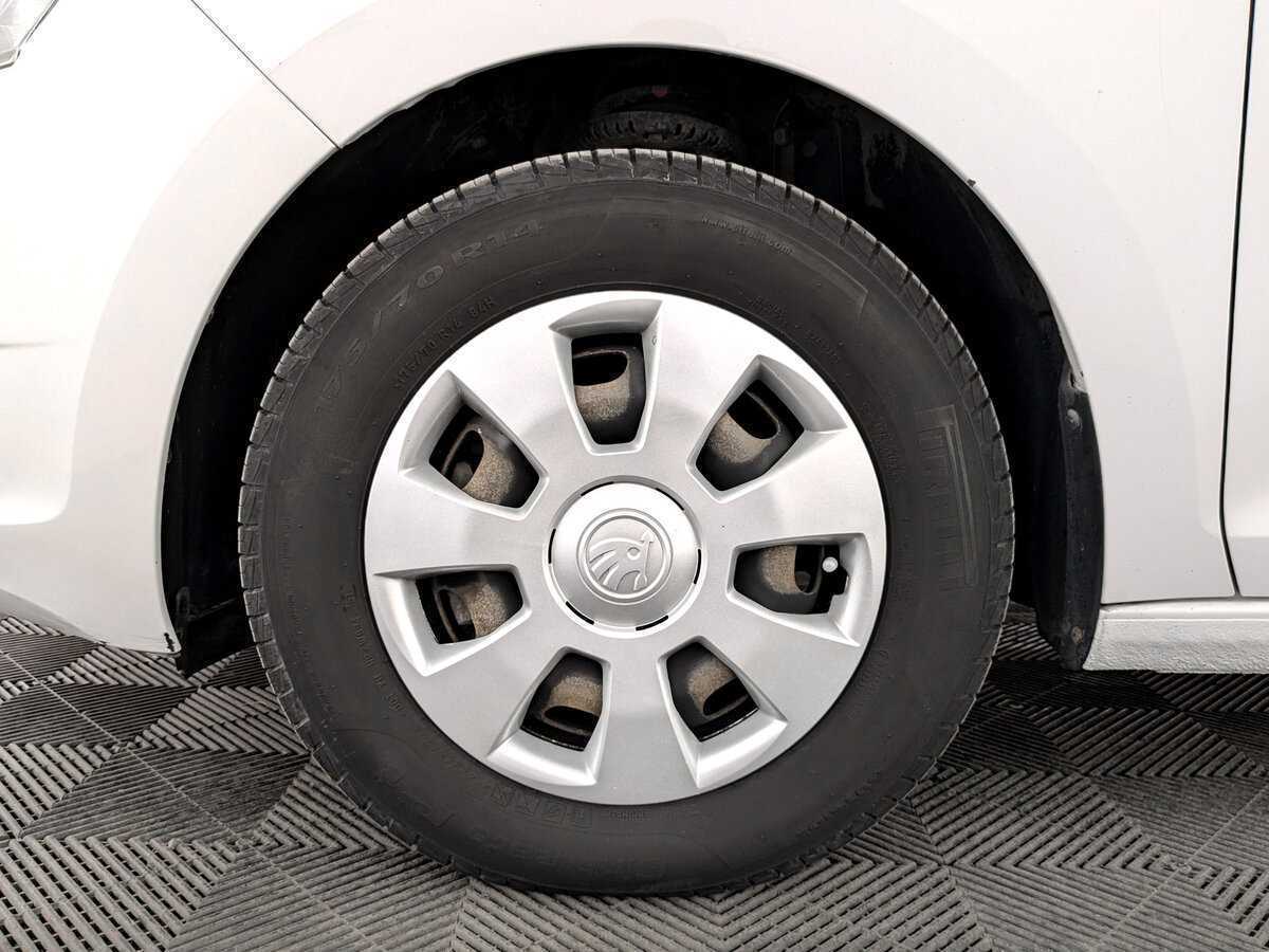 Skoda Rapid, 2017 Фото №18