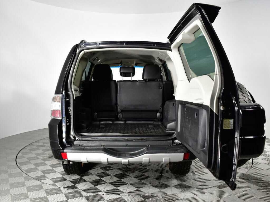 Mitsubishi Pajero, 2014 Фото №17