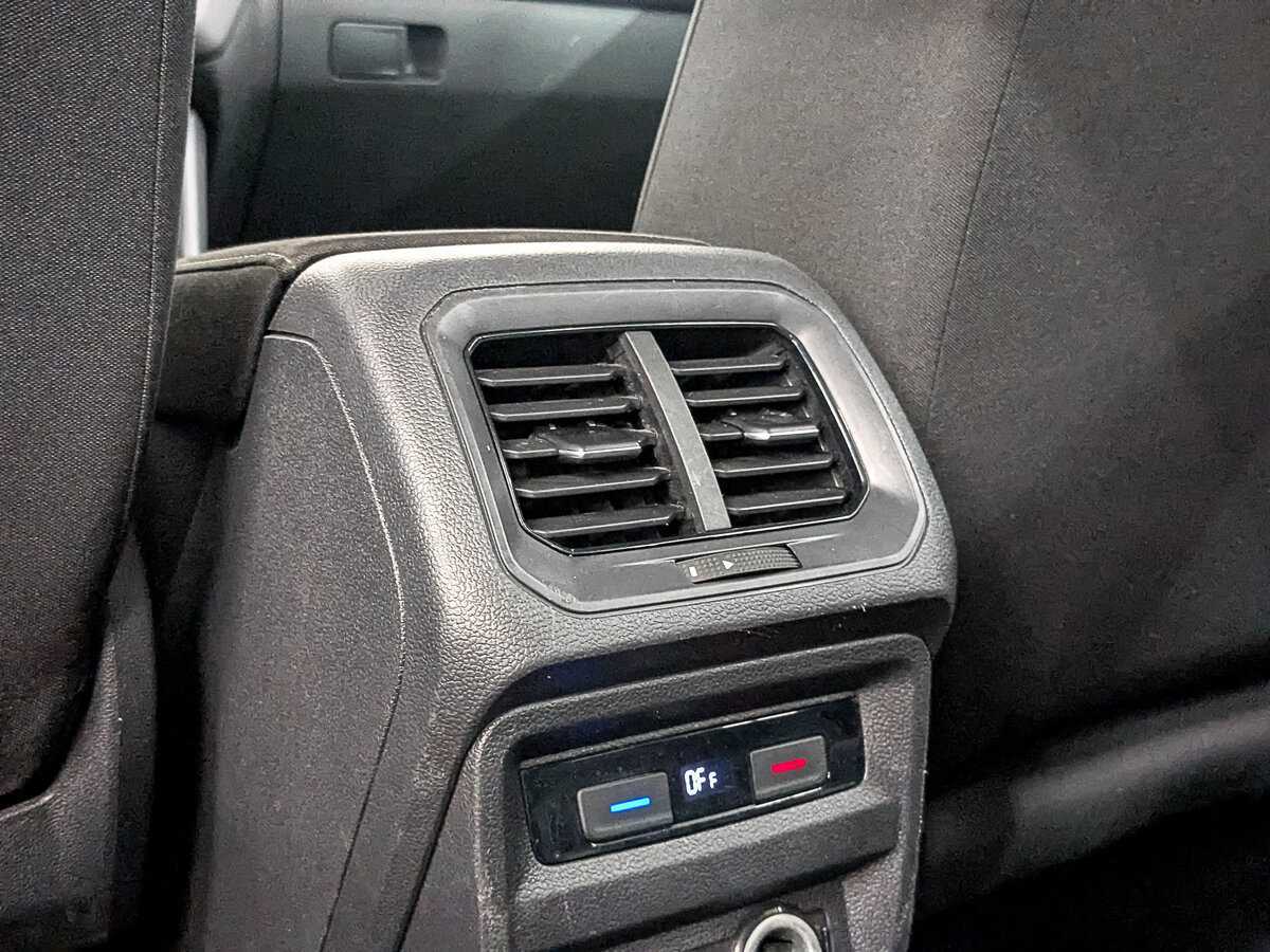 Volkswagen Tiguan, 2021 Фото №24