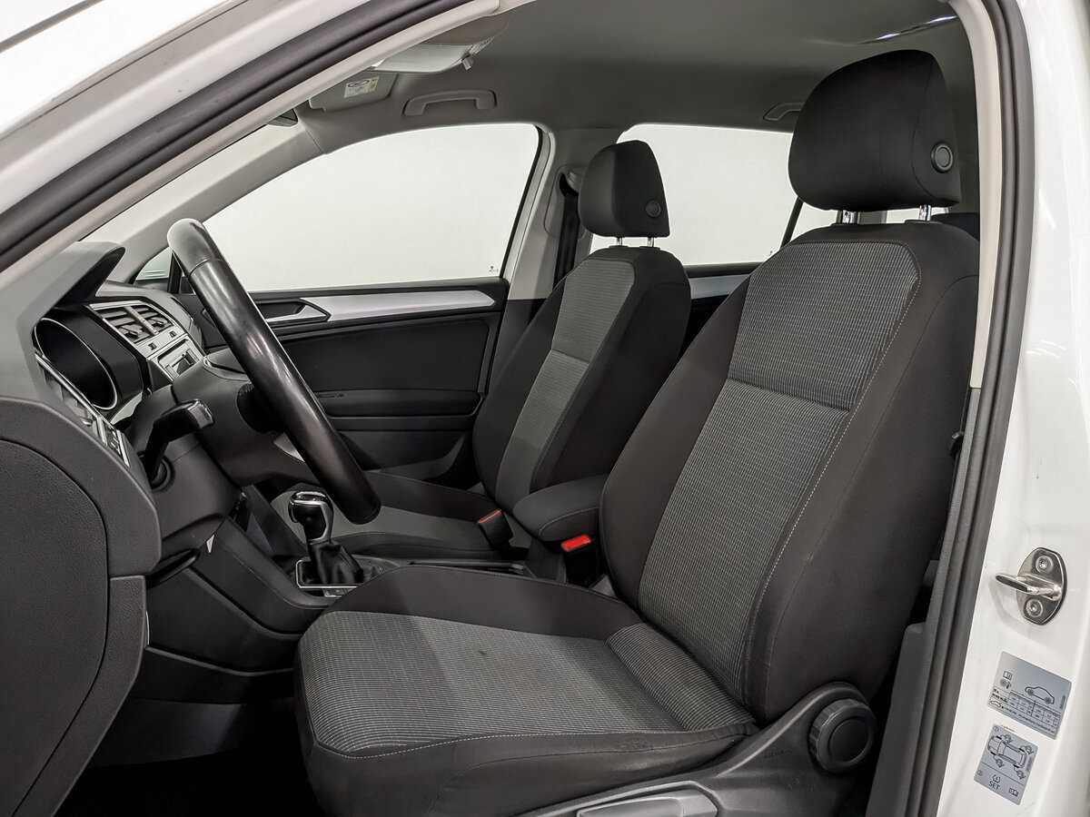 Volkswagen Tiguan, 2021 Фото №20