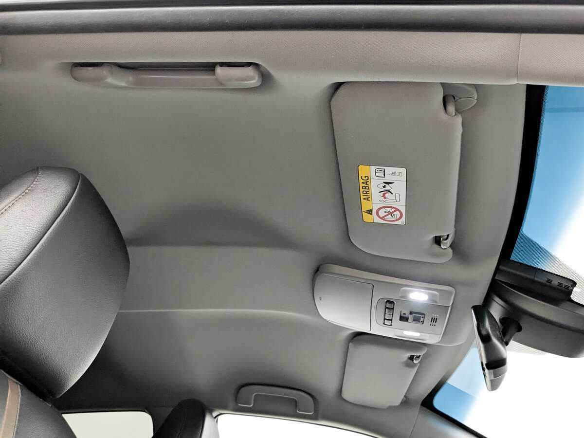 Toyota Camry, 2019 Фото №21