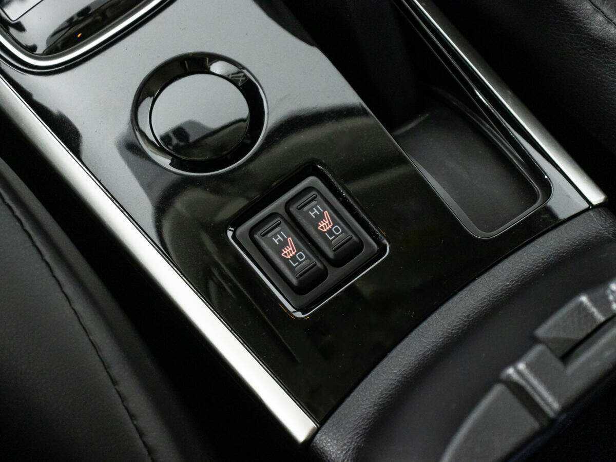 Mitsubishi Outlander, 2021 Фото №14