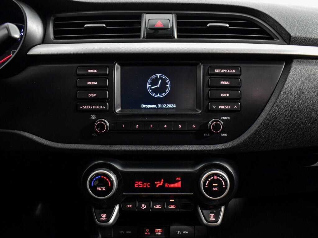 Kia Rio, 2018 Фото №13