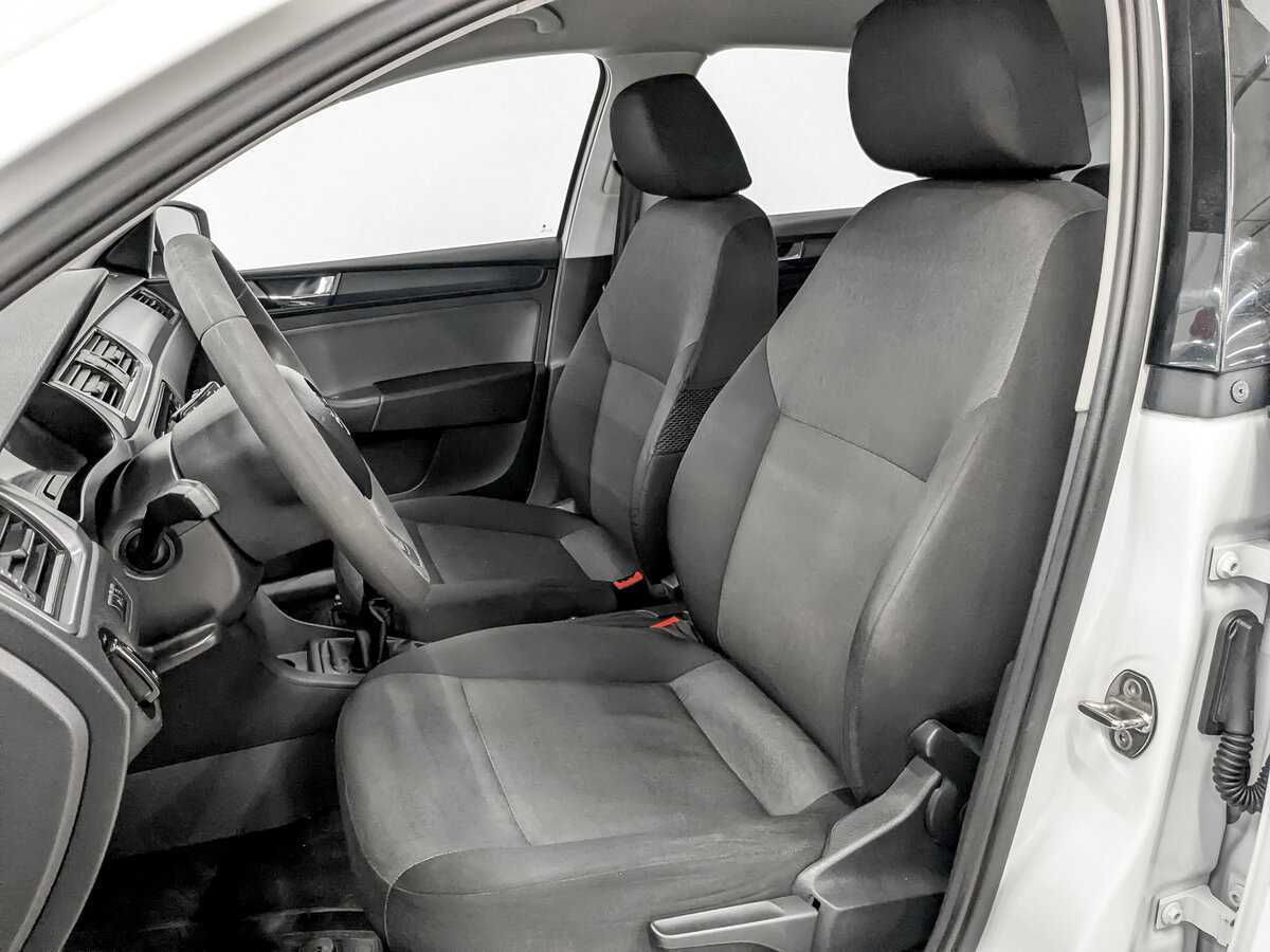 Skoda Rapid, 2017 Фото №20