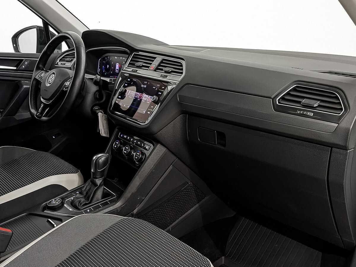 Volkswagen Tiguan, 2020 Фото №13