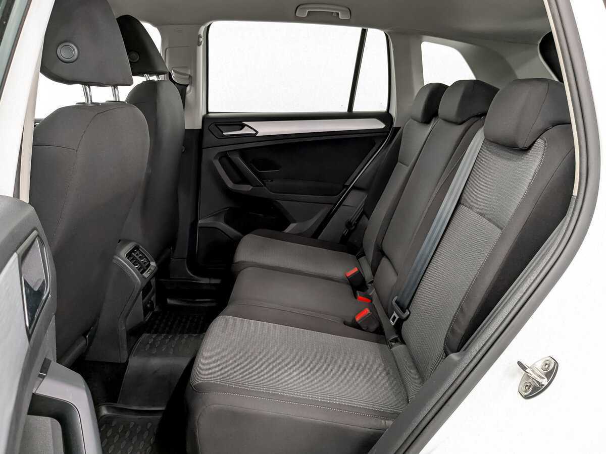 Volkswagen Tiguan, 2021 Фото №12