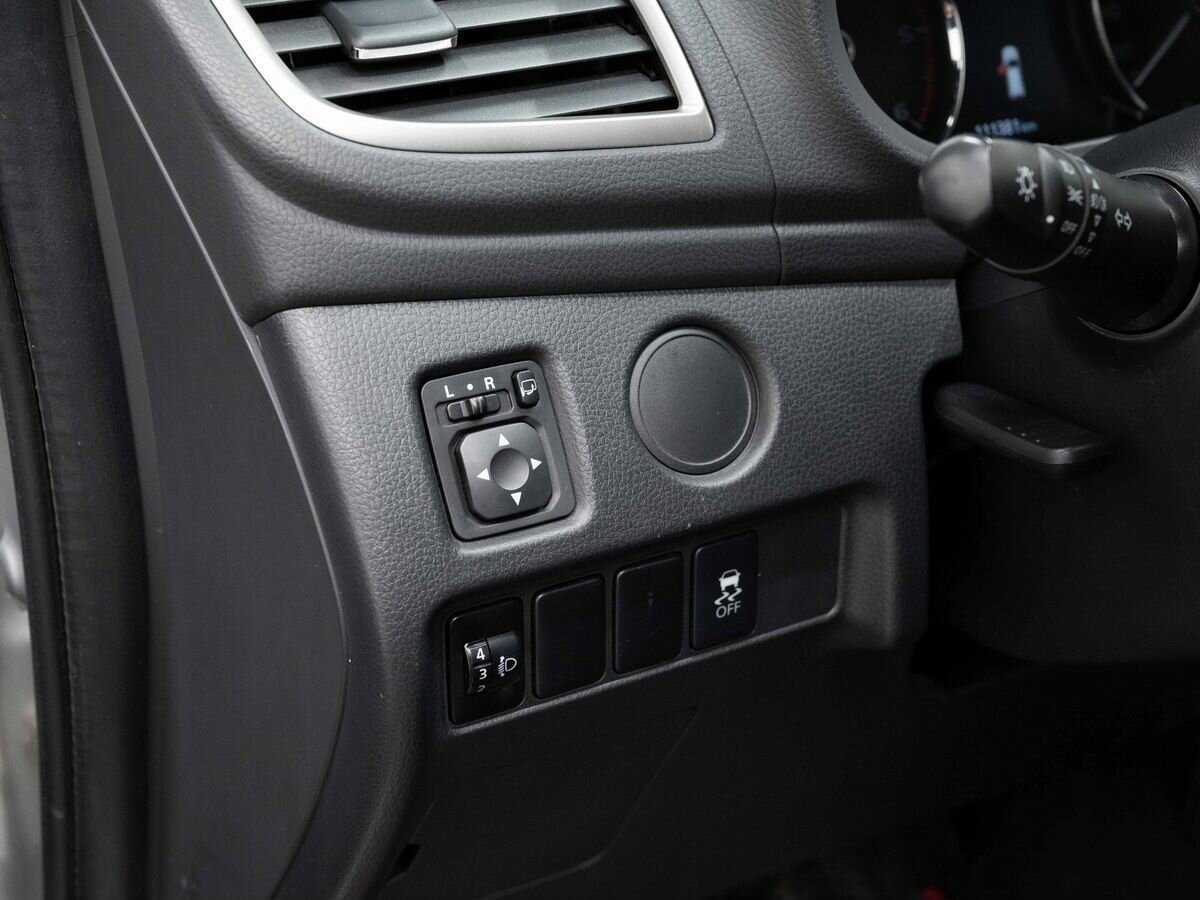 Mitsubishi Pajero Sport, 2017 Фото №17