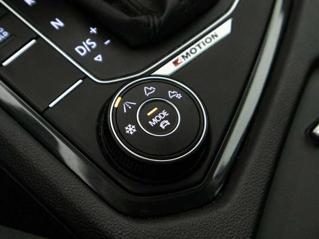 Volkswagen Tiguan, 2019 Фото №20